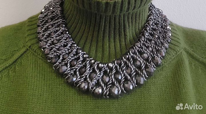 Украшение на шею