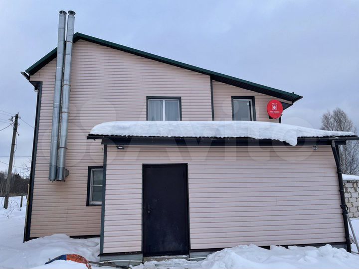 Дом 213,7 м² на участке 20 сот.