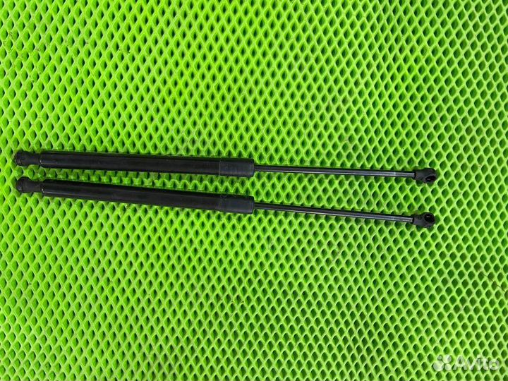 Амортизатор багажника Peugeot 308