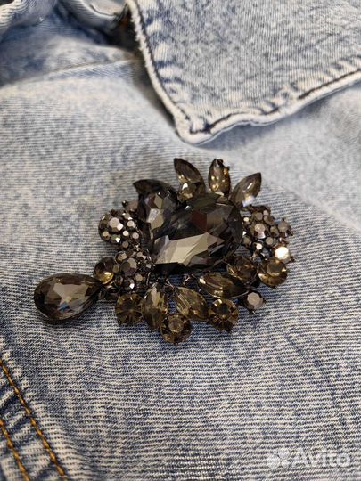 Брошь новая