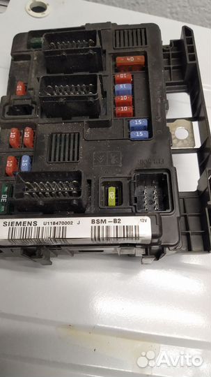 Блок предохранителей Peugeot Partner (M59)