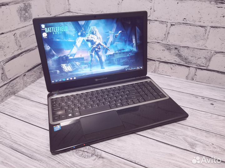 Быстрый ноутбук Packard/HD 15.6/HDD 326