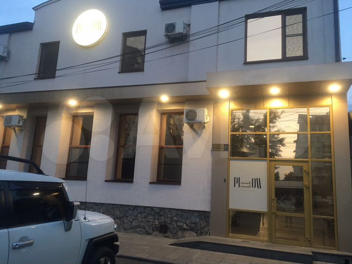 Гостиница, 318 м²
