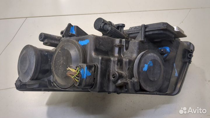 Фара (передняя) Skoda SuperB, 2013