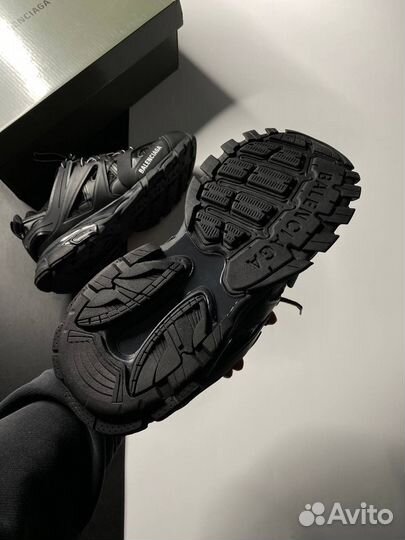 Balenciaga track 1 black