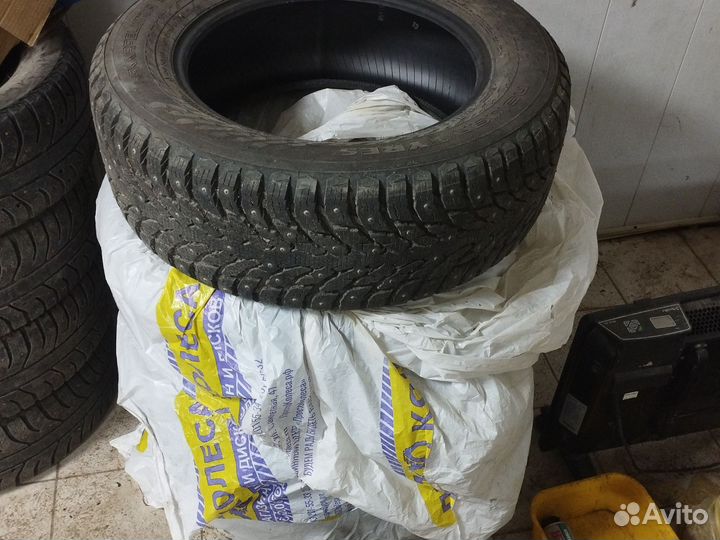 Nokian Tyres Hakkapeliitta 9 SUV 245/60 R18 109T