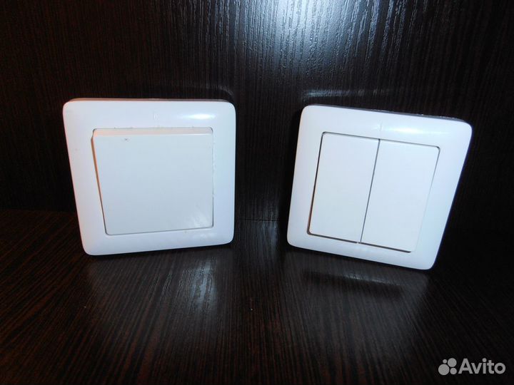 Выключатели Schneider 1, 2-клавишные,рамка Legrand