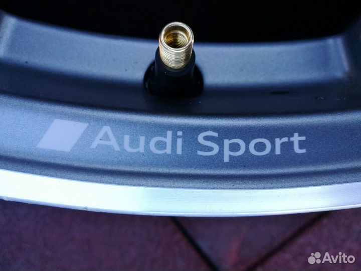 Диски R 22 Audi Q7. Поштучно