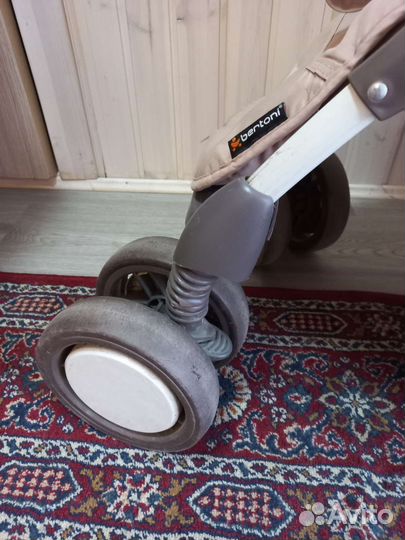 Коляска прогулочная bertoni (lorelli) б/у