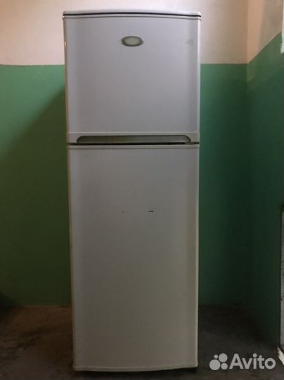 Холодильник бу sharp