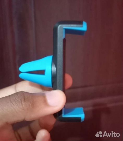 Держатель для телефона в машину