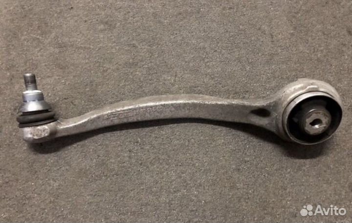 Рычаг нижний передний правый мерседес W 205