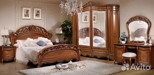 Спальный гарнитур