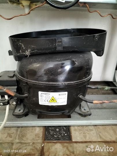 Продам холодильники Indesit маленький офисный