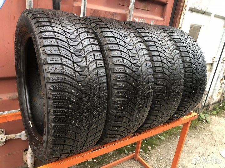 Michelin X-Ice North 3 225/55 R17