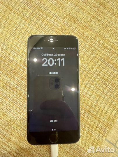 Телефон iPhone se 2020