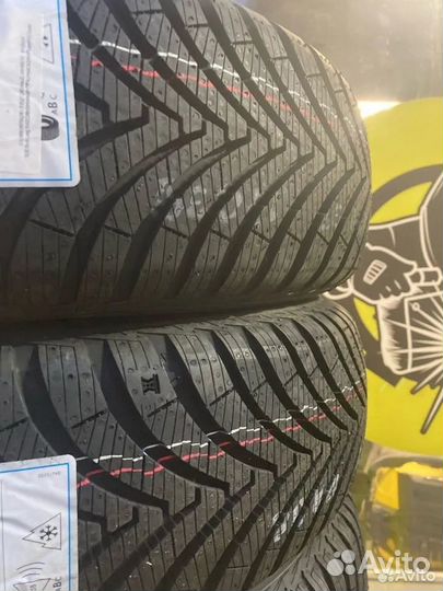 Kumho Solus 4S HA32 225/45 R18 95W