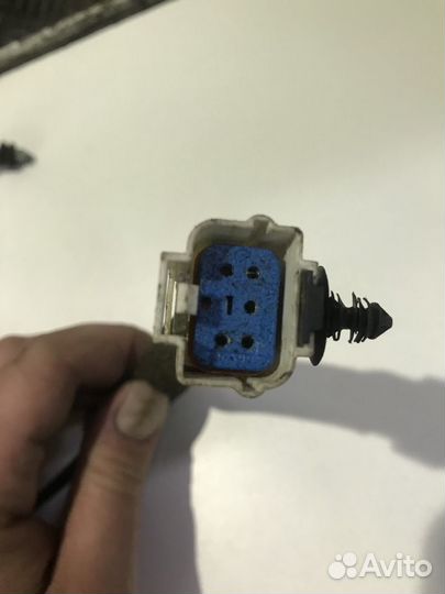 Замок багажника Форд Мондео 3 Ford Mondeo 3