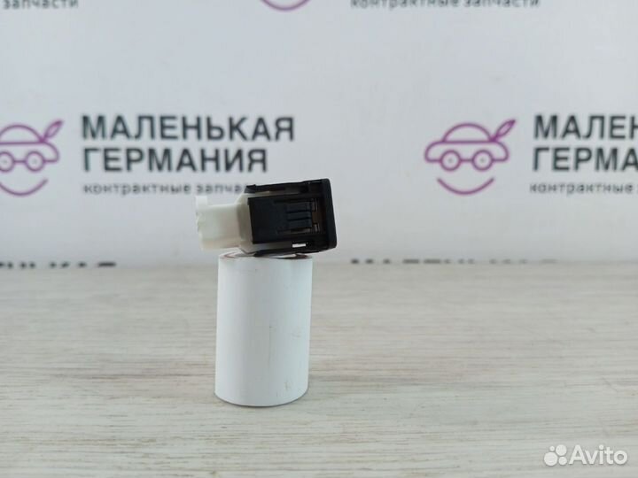 Разъем AUX / USB BMW X7 G07 G20 2020 84109229294