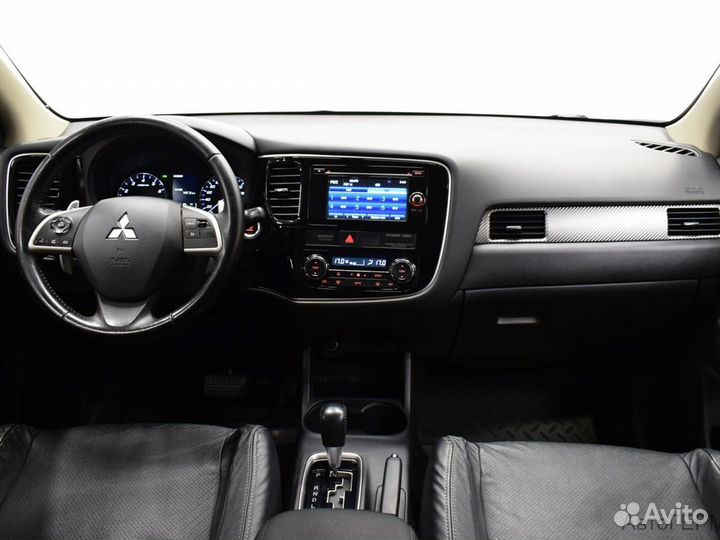 Mitsubishi Outlander 3 AT, 2014, 82 731 км