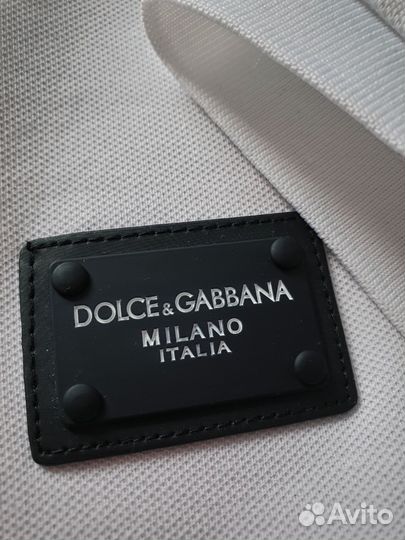 Будь в тренде с футболкой Dolce Gabbana