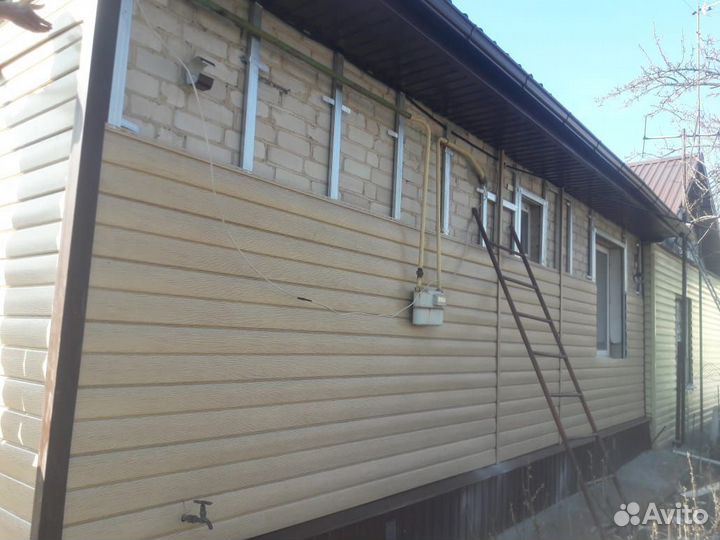 Бригада строителей