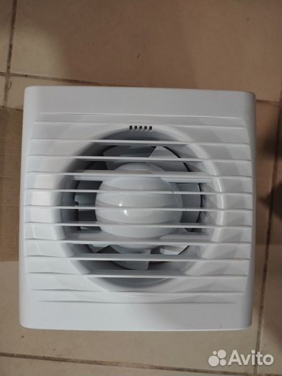 Вентилятор на вытяжку