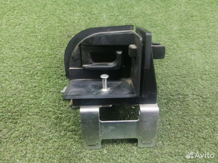 Кронштейн левый Bmw X3 F25 20DX N47N 2012