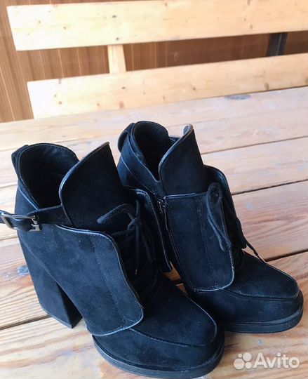 Ботинки утепленные