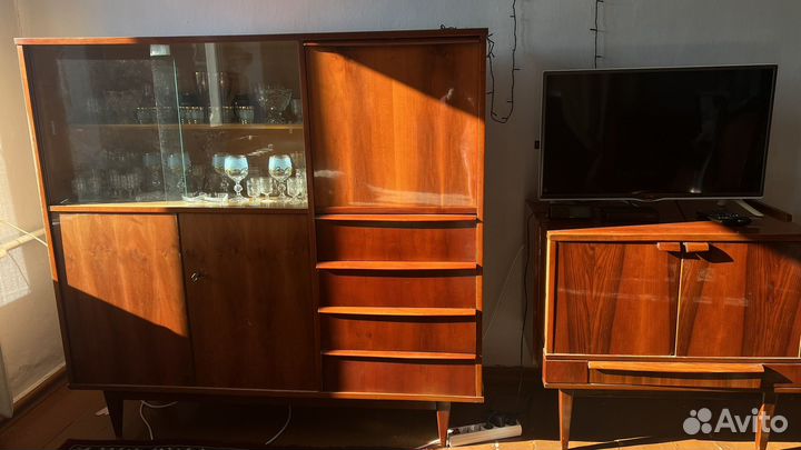 Сервант старинный