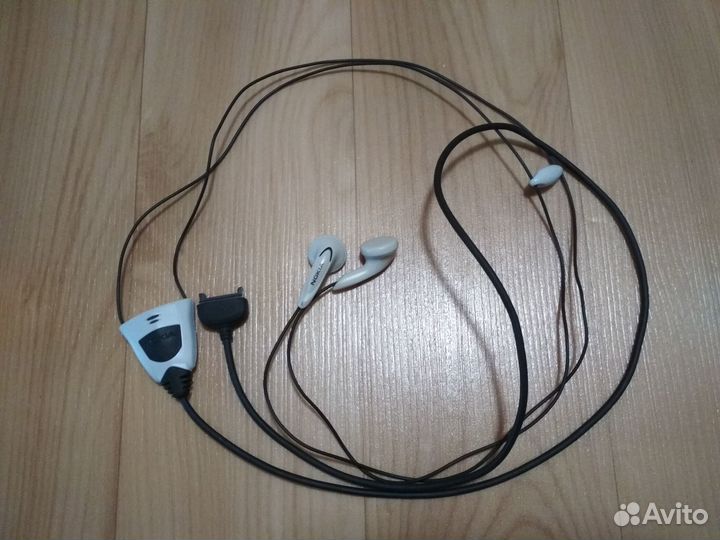 Гарнитура Nokia HDS-3