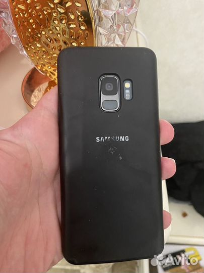 Samsung Galaxy S9, 4/64 ГБ