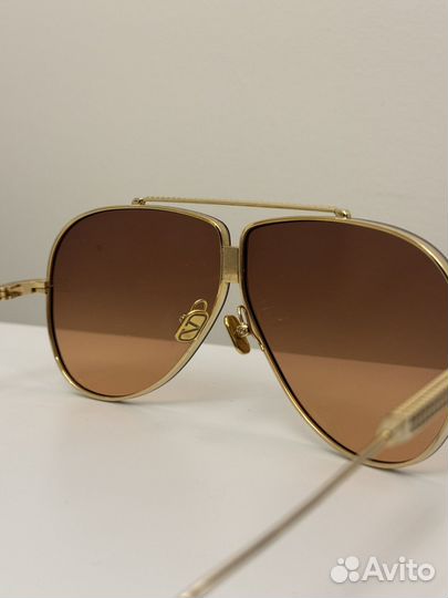 Солнцезащитные очки valentino