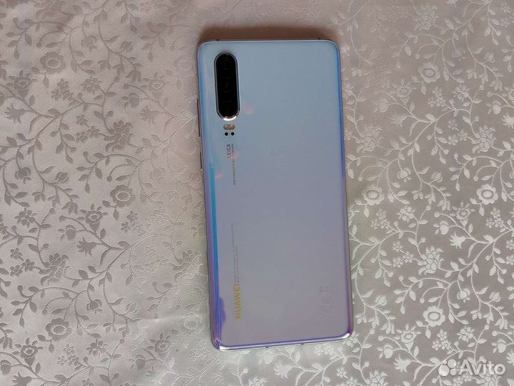 HUAWEI P30, 8/128 ГБ