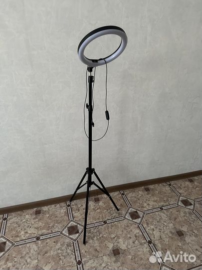 Кольцевая лампа 26 см