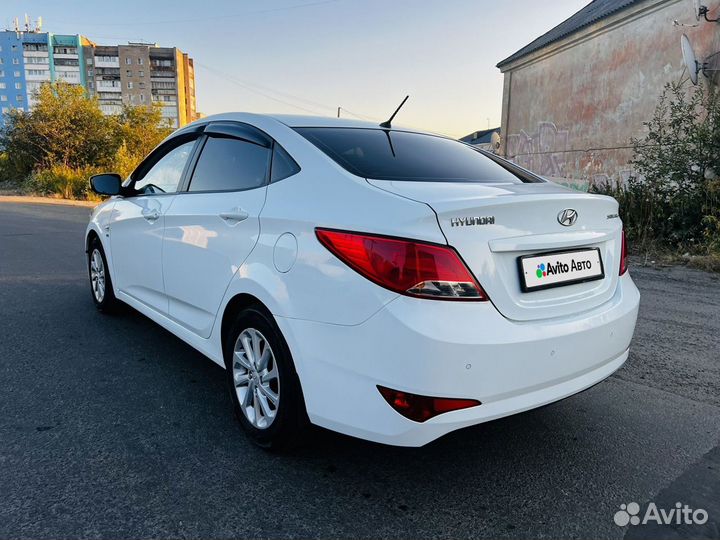 Hyundai Solaris 1.6 AT, 2014, 117 930 км