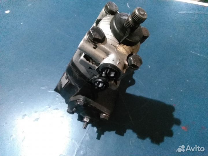 Редуктор рулевой. Ниссан Террано 2