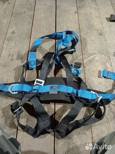 Страховочный пяти точечный пояс