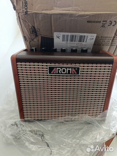 Комбоусилитель для акустической гитары новый