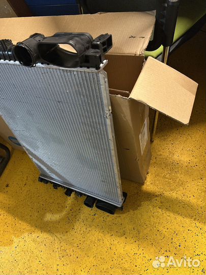 Радиатор охлаждения mercedes w211