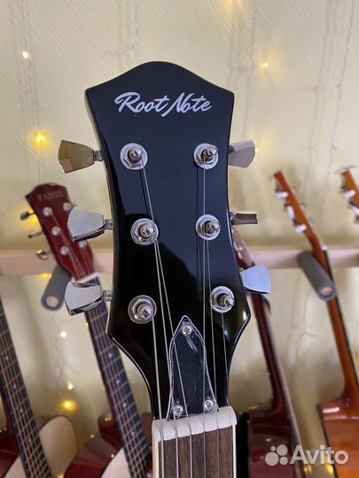 Электрогитара les paul
