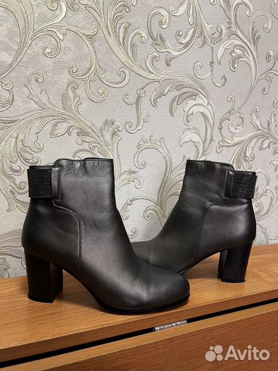 Ботинки женские Натуральная кожа, 39 размер