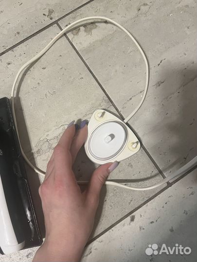 Электрическая зубная щетка Oral-B Pro