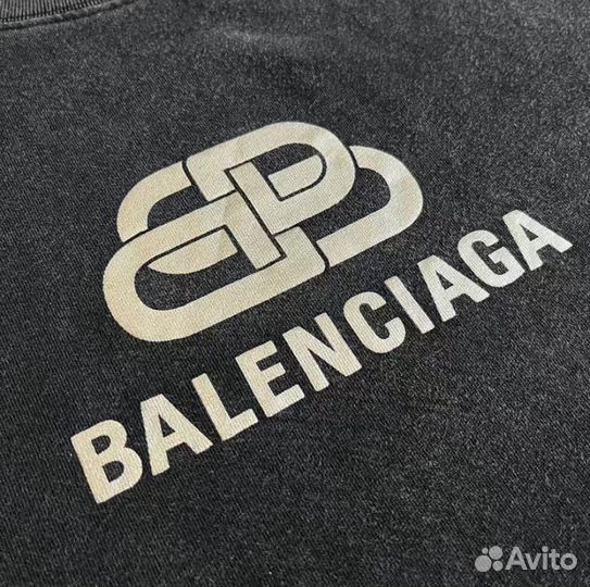 Футболка Balenciaga оверсайз