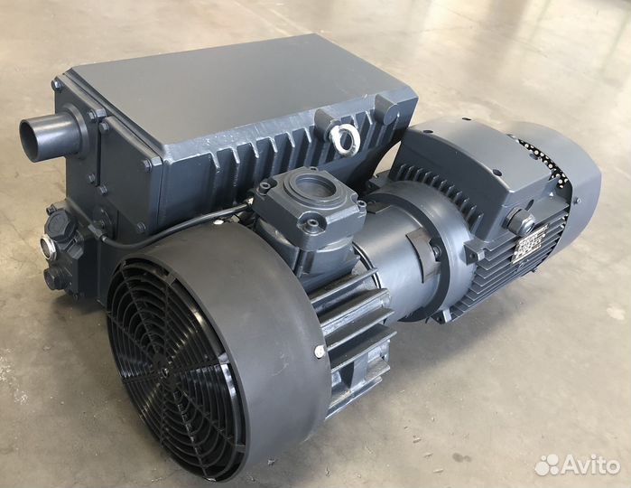 Пластинчато роторный вакуумный насос