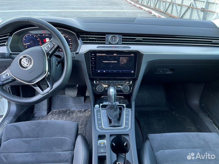 Volkswagen Passat 1.8 AMT, 2018, 104 746 км