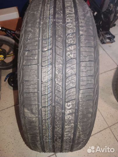 Kumho Road Venture APT KL51 225/60 R17 99V