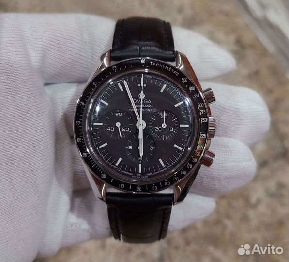 Часы Omega Speedmaster Moonwatch Professional