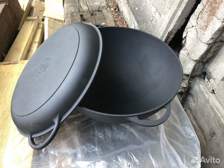 Кастрюля Вок чугунная с крышкой сковородой Ситон