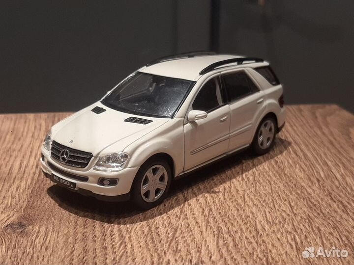 Модель Mercedes Benz M-class W164 ML350 2005-2008